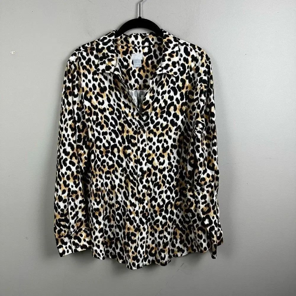 Chico’s animal printed casual button down shirt size 2 - Picture 2 of 9